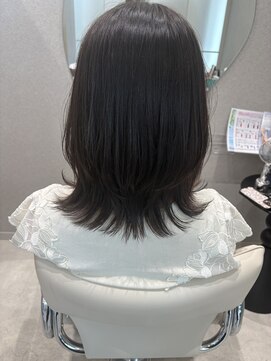 ロエ(Lowe') ミディアムレイヤー