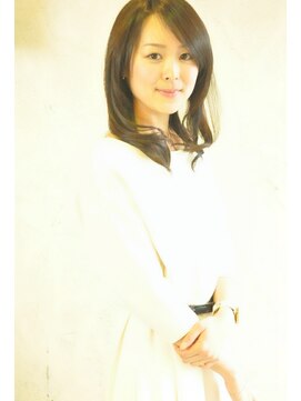 トロワ(Trois) 【trois】セミロングカール