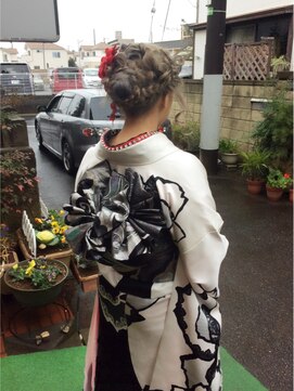 ハッチ美容室 成人式振袖着付け&アップセット