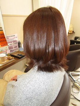 コアフィールフィス(COIFFURE fils) 【見附　今町】肩上ミディ×外ハネ