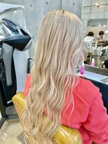 ココ 西葛西南口店(COコ)&nbsp;ホワイトブロンドヘアー|西葛西|ブリーチ|髪質改善|ヘッドスパ