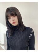 暗髪韓国鎖骨ミディアムヘアレイヤーカット似合わせぱっつん前髪