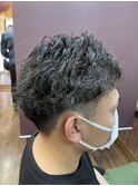 ツイスト。スパラル。プードル等の特殊なパーマ