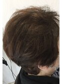 ショートヘアゴールドブラウンスタイル大人可愛い30代40代50代