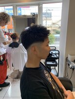 アイズ 海老名(AIZU) スウィングアップバングジェットモヒカンフェードカットショート