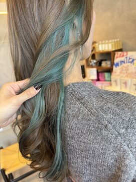 アチーブリス(achieve Liss) ホワイトベージュ＋イヤリングカラー ウェーブロング