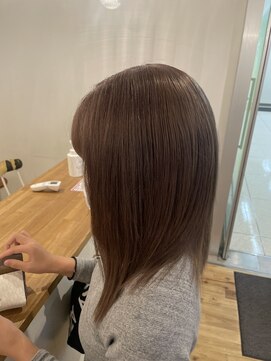 ルッツ(Lutz. hair design) 2/24  beige color