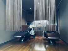 ヘアーメイク バーミー(hair make Balmy)の雰囲気（　☆照明を暗めにした癒しのシャンプーブース☆）