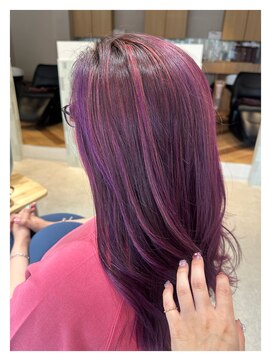 シーバイリリア(siie by LILIA) 個性派カラー