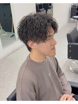 ブライト(BRIGHT) センターパートツイストスパイラルパーマ