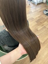 ヘアーランプ(hair Lamp) オリーブカラー×艶髪ストレート