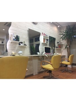 《お得なクーポン多数有り☆》アットホームなマンツーマンサロンであなたの”似合わせ”を叶えます♪