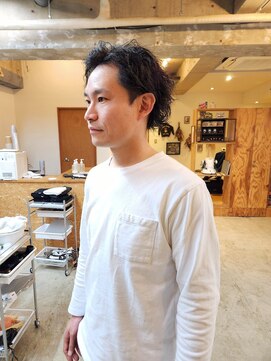 スタンド(STAND) サイド2ブロック+ツイストスパイラルパーマ