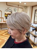 白髪ぼかし大人ショート