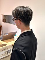 スリー(THREE)&nbsp;【メンズ】束感ハイライトでキマる◎骨格補正ショート