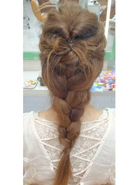 ウェル アアルト 海老名ビナウォーク店 あみこみアレンジ