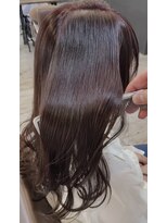 エミュー(emue) 韓国風抜け感が大人かわいい☆艶カラー×暖色系カラー ○中島