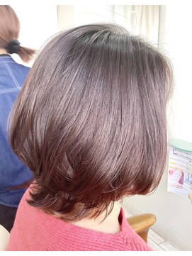 コクェット(coquette) 外ハネミディスタイル