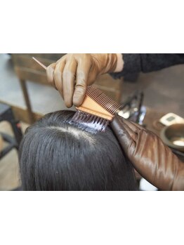 ＜カラー専門店/五反田＞上質な落ち着きのある空間で過ごす贅沢なひと時*【根元染めカラー\3700】