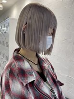 リムレスバイサンク 万代 新潟駅(LIMLESS by cinq) レイヤーカットアッシュカラーグレージュ透明感カラー前髪　