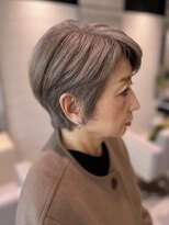ブリーチなし！白髪を活かしてつくるグレージュ 脱白髪染め