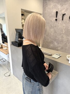 イロ(iro) ボブ×ホワイトベージュ