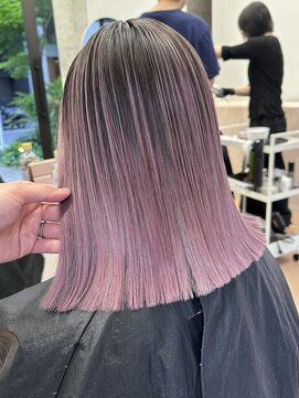 ヌエン 渋谷(NU/EN) 大人気のラベンダーピンクの外国人風バレイヤージュでかわいい