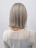 ジュイル ハラジュク(JEWIL HARAJUKU)&nbsp;ホワイトブロンドの切りっぱなしボブ/20代/30代/原宿