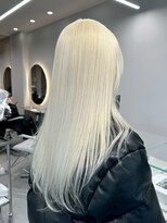 ブローチ(brooch)&nbsp;ホワイトブロンド　ブリーチ2回以上　静岡　草薙