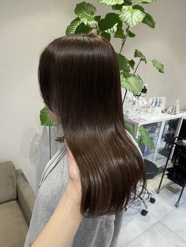 スリー(Three) 【チャコールブラウン】