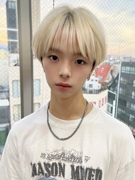 ディーバ 横浜(D.I.E.V.A) 10代20代30代韓国メンズシースルーバンクブロンドマッシュ