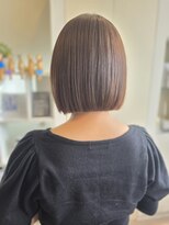 ビフィーノ イーリス 川西店(bifino iris)&nbsp;切りっぱなしボブ