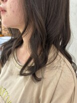 リーナ ビューティガーデン(LiNA BeautyGarden)&nbsp;透け感のあるオリーブベージュ