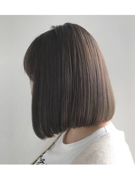 シアン(SYAN) グレージュボブ