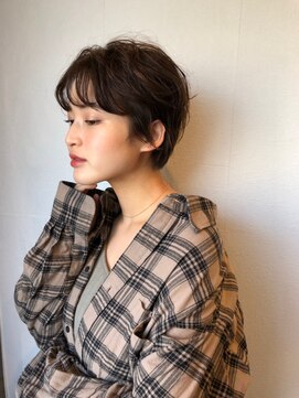 リラ バイ クオーレ(LIRA by CUORE) ハンサムショート