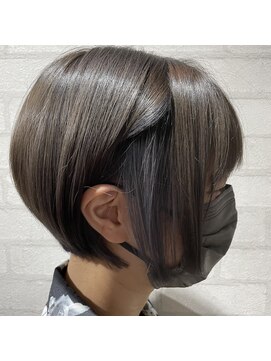 ビスイル 秋葉原店(Vis ill) ショート/インナーカラー/アッシュ/小顔/くびれショート