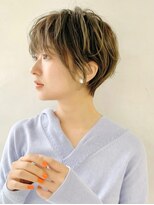 ユーリー(juurii) トップがふんわりハイライト丸みショート
