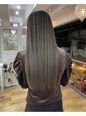 "艶とグレーのバレイヤージュ"