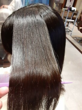 アールクリエイション(AHL creation) うる艶美髪矯正