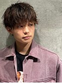 ツイストスパイラル波打ちスパイラルセンターパート刈り上げ束感