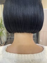 ラ ファブリック 草加(LA FABRIQUE)&nbsp;ミニボブ　黒髪ボブ　ブルーブラック　前髪なし　草加