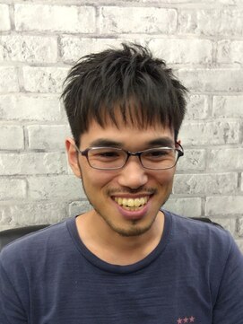 ヒロタ(HIROTA) ショート刈り上げスタイル