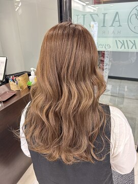 アイズ 本厚木(AIZU) 白髪ぼかしハイライト ベージュ