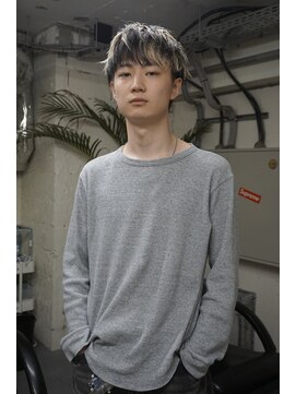 ノラ シブヤ(NORA) ナードショートスパイキーショートメンズデザインカラー刈り上げ