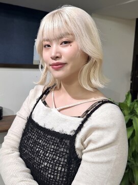 メゾン 心斎橋店(Maison) ホワイトブロンド