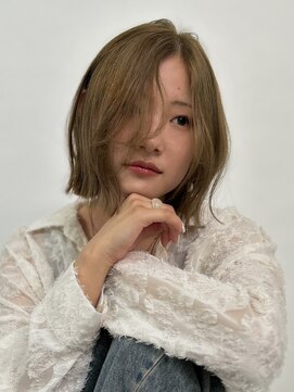 ディッセンバー 伊勢崎(December) 切りっぱなしボブ/ミニボブ/丸くないボブ/ヘーゼルベージュ