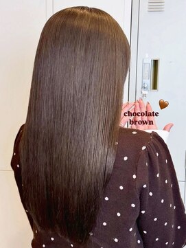 グランドール リュクス(Grandoll Luxe) 艶感ショコラブラウン×髪質改善ストレート【城野駅】