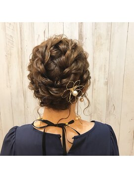 ヘアーアトリエ アンル(hair atelier anle) ネジフワアレンジ