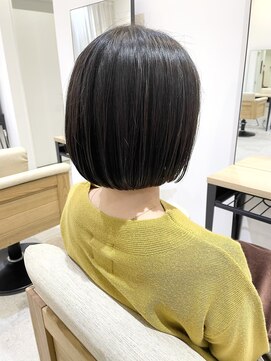 アテナ 六本松店(ATENA) まとまりの良いぱつっとボブ　ショートボブ　atena川本