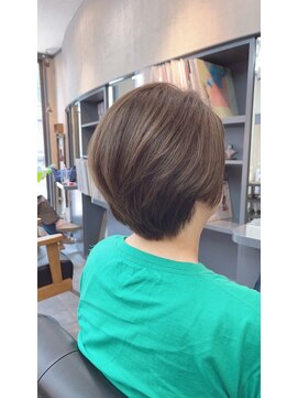 オト(oto) ショートボブ♪